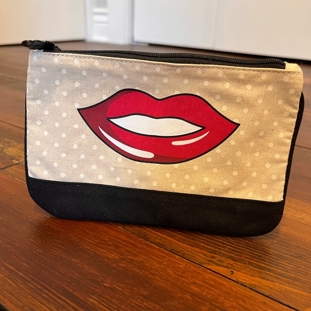 Ipsy Make Up Bag
